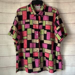 Vintage Erena Woman Colorful Geometric Pattern Button Up Shirt Short Sleeve
